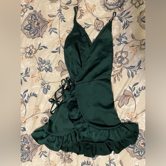 Princess Polly “My Jewel Minidress” - size 2 - Picture 4 of 8